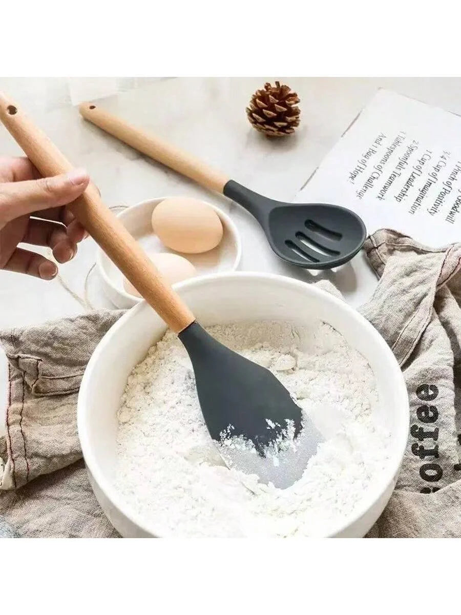 12Pcs Kitchen Utensil Set Silicone Spatula Set Wooden Handle Cooking Tools Kit with Holder Heat-Resistant Cookware for Kitchen